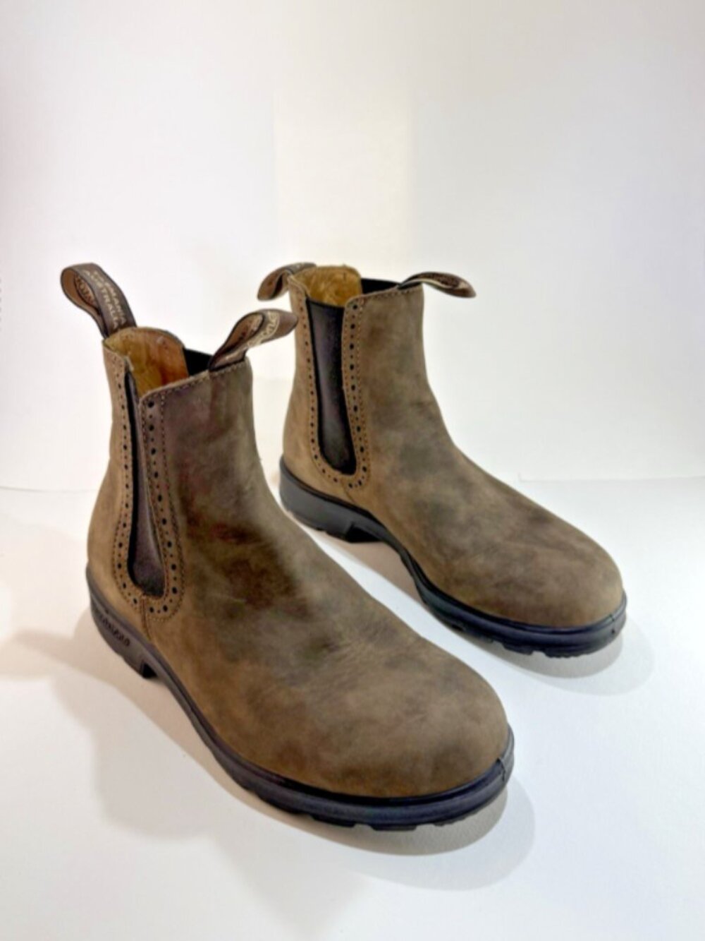 Blundstone #1351 Women's High-Top Brogue Chelsea Boots - Rustic Brown